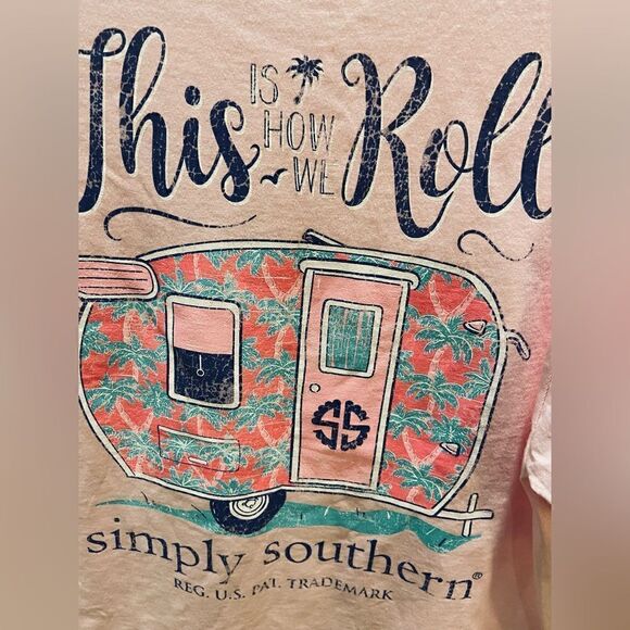 NWT Simply Southern Collection ‘This is How We Roll’ Medium Pink T Short CAMPER - Picture 5 of 10